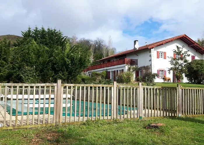 Casa de Férias Harkurutxea Avec Piscine *